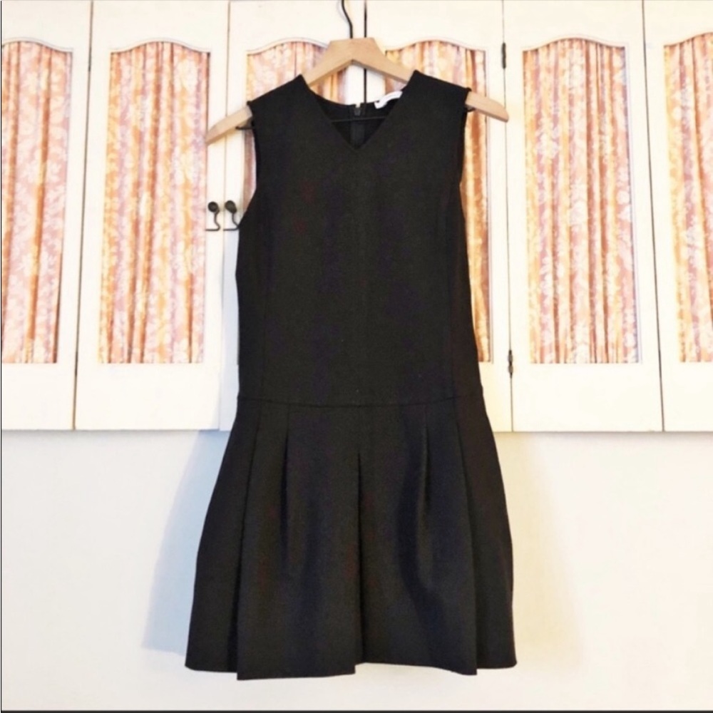 Vince. Black drop waist sleeveless dress size 0 - Picture 8 of 13